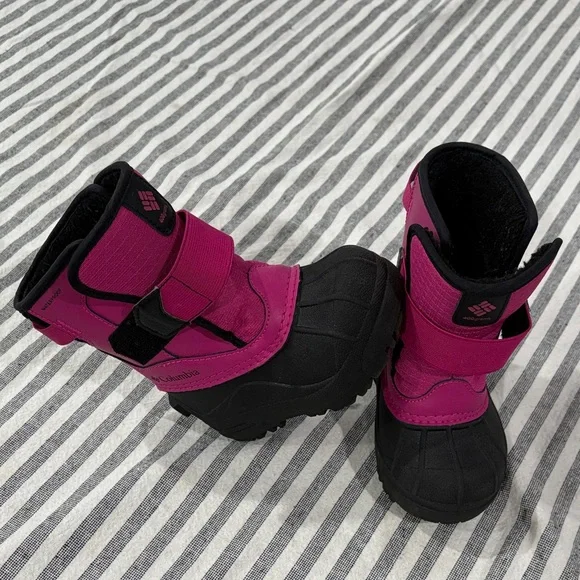 Columbia Kids' Fuchsia and Black Snow Boots - Picture 6 of 10